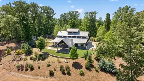 627 Freeman Ferry Rd SE, Rome, GA 30161