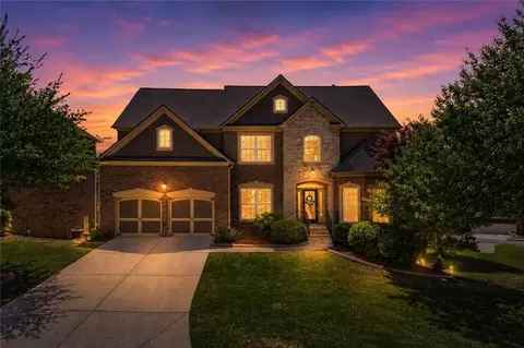 5025 Shelbourne Dr, Cumming, GA 30041