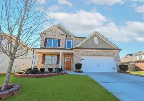 87 Round Pond Dr, Lilburn, GA 30047