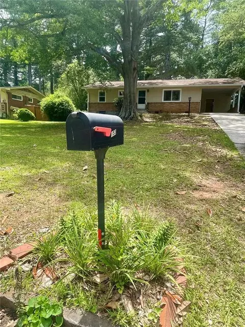 1537 Sagewood Cir, Stone Mountain, GA 30083