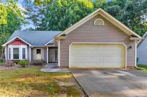 2435 Hillvale Cir, Lithonia, GA 30058