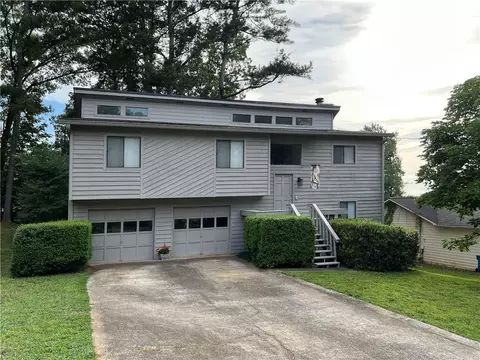 394 Ansley Brook Dr, Lawrenceville, GA 30044