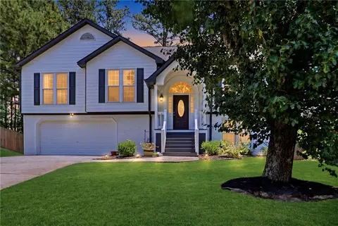 925 Garner Spring Ln, Buford, GA 30518 photo 2