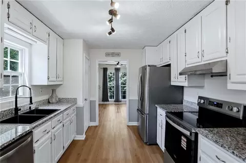 925 Garner Spring Ln, Buford, GA 30518 photo 13