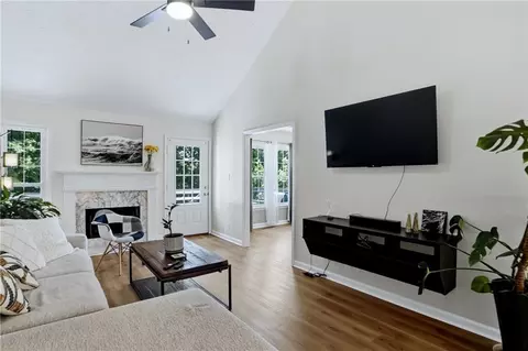 925 Garner Spring Ln, Buford, GA 30518 photo 10