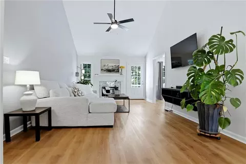 925 Garner Spring Ln, Buford, GA 30518 photo 8