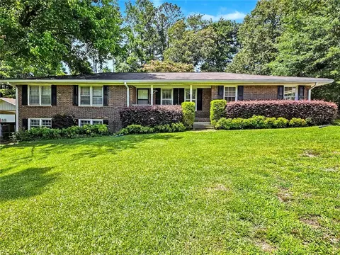 2930 Alan Dr SW, Marietta, GA 30064