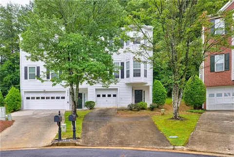 2426 Valley Cove Dr, Duluth, GA 30097