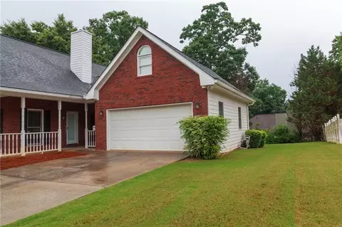Exterior - 30 Stephanie Ln, Covington, GA 30016 photo 3 of 8