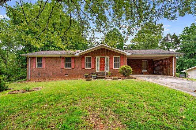 54 Ridgewood Dr, Cleveland, GA 30528