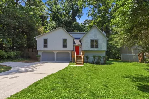 5009 N Redan Cir, Stone Mountain, GA 30088