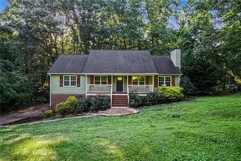 1037 Atherton Ln, Woodstock, GA 30189
