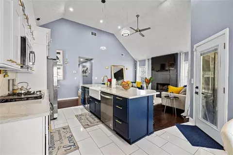 Kitchen - 15 Freeman Ct, Covington, GA 30016 photo 4 of 6