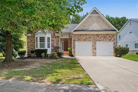 362 Southgate Dr, Locust Grove, GA 30248
