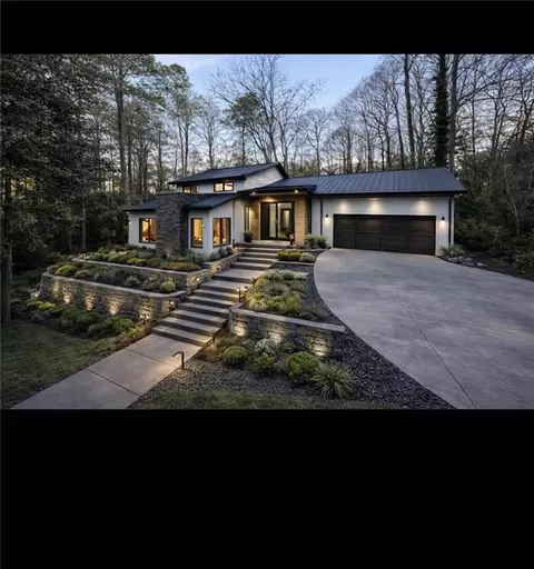 3070 Brookview Dr, Marietta, GA 30068