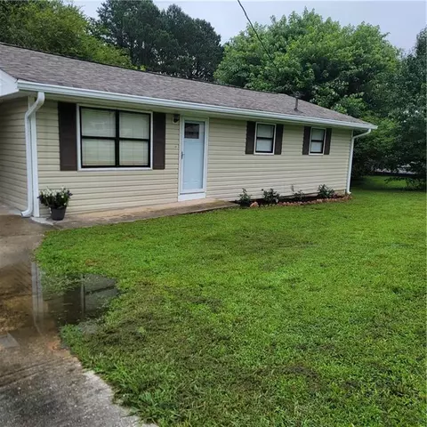 77 Pierce Rd, Hiram, GA 30141