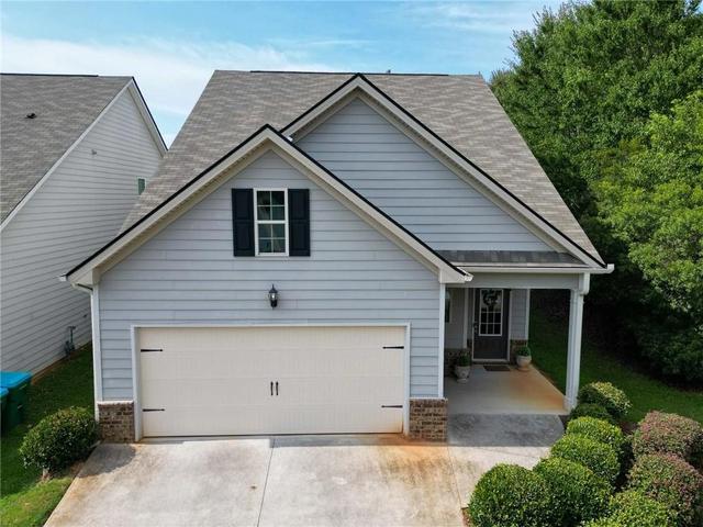 10 Castlemoor Loop, Adairsville, GA 30103