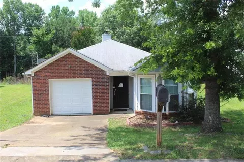 6592 Browns Mill Ferry Dr, Lithonia, GA 30038