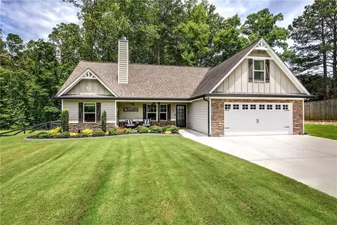 58 Stonedell Dr, Dallas, GA 30157