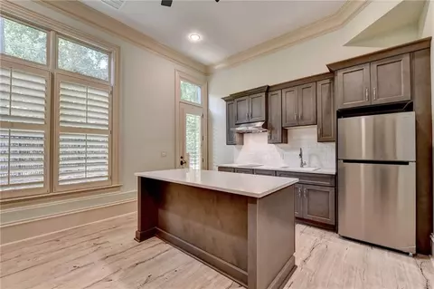Kitchen - 8130 Formby Ct, Duluth, GA 30097 photo 14 of 17