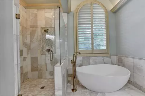 Bath - 8130 Formby Ct, Duluth, GA 30097 photo 4 of 19