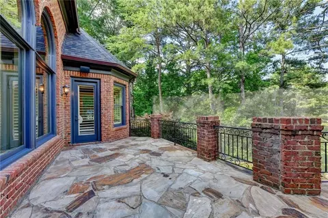 Exterior - 8130 Formby Ct, Duluth, GA 30097 photo 27 of 37