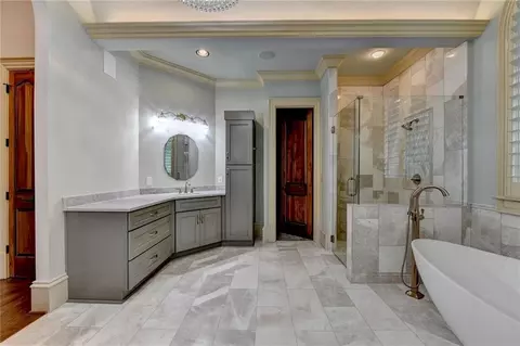 Bath - 8130 Formby Ct, Duluth, GA 30097 photo 3 of 19