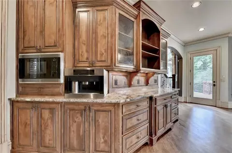 Kitchen - 8130 Formby Ct, Duluth, GA 30097 photo 8 of 17