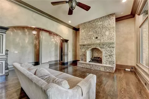 Living - 8130 Formby Ct, Duluth, GA 30097 photo 18 of 23