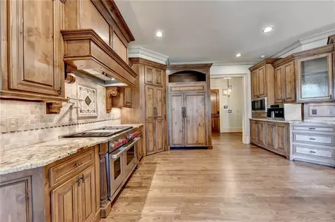 Kitchen - 8130 Formby Ct, Duluth, GA 30097 photo 4 of 17