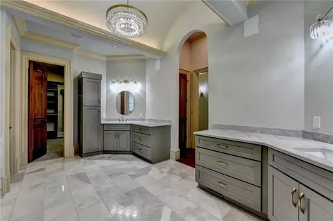 Bath - 8130 Formby Ct, Duluth, GA 30097 photo 6 of 19