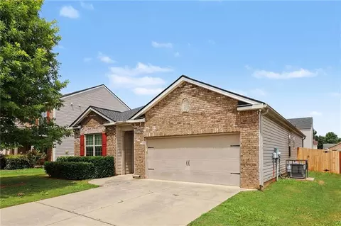 Exterior - 1886 Osprey Dr, Hampton, GA 30228 photo 2 of 6