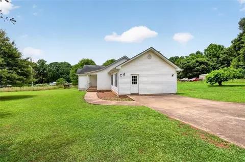 602 Pendergrass Rd, Winder, GA 30680 photo 6