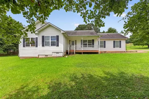 602 Pendergrass Rd, Winder, GA 30680 photo 2