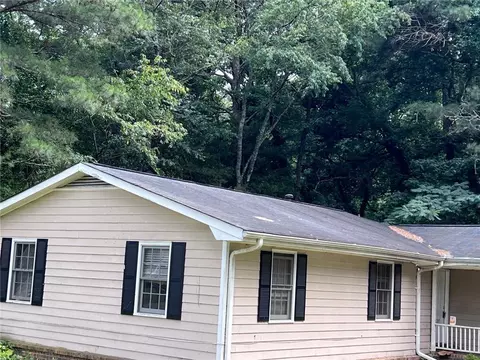 759 Freeman Dr NW, Lilburn, GA 30047