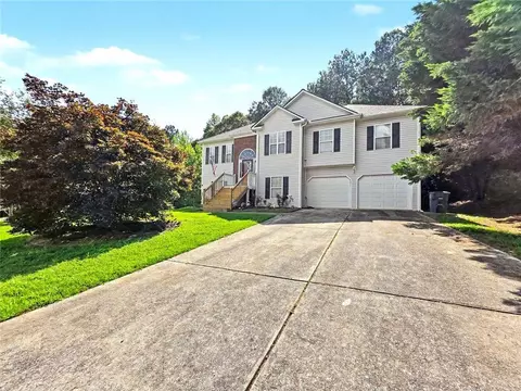208 Georgias Ln, Dallas, GA 30157