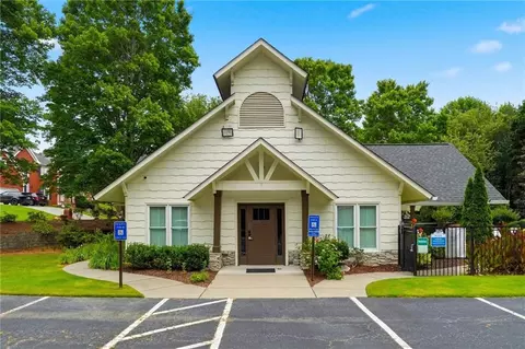1487 Brentwood Dr, Marietta, GA 30062