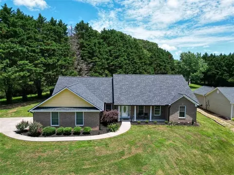 75 Eastgate Dr, Dawsonville, GA 30534