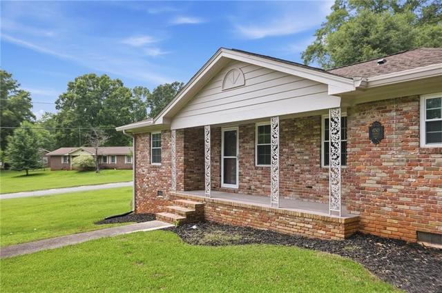 4045 Compton Cir, Powder Springs, GA 30127