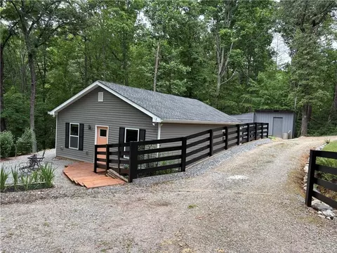 312 Aurum Hill Dr, Cleveland, GA 30528