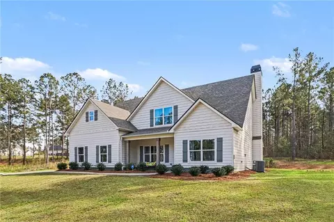 100 Dove Creek Ct, Lagrange, GA 30241