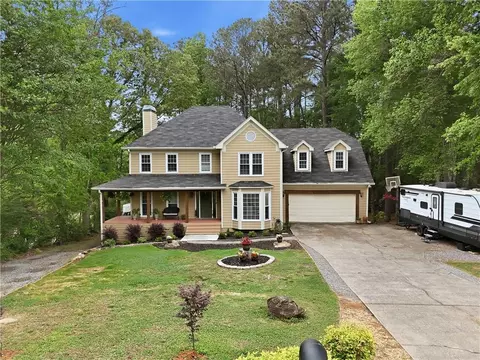 177 Picketts Lake Dr, Acworth, GA 30101