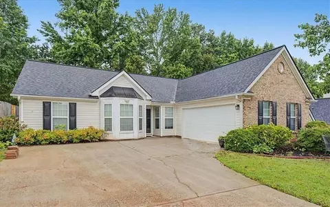 221 Mount Laurel Dr, Dallas, GA 30132