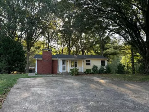 14450 Cogburn Rd, Milton, GA 30004
