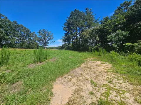 2539 Locust Grove Rd, Griffin, GA 30223