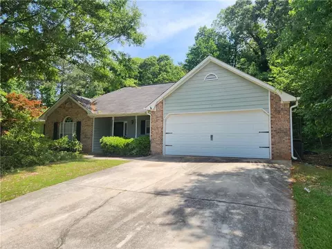482 Grove Hill Dr, Stockbridge, GA 30281