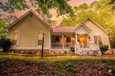 7306 Melrose Ct, Villa Rica, GA 30180