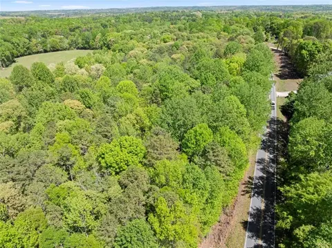 View/Area - 4346 Woods Bridge Rd, Commerce, GA 30529 photo 3 of 13