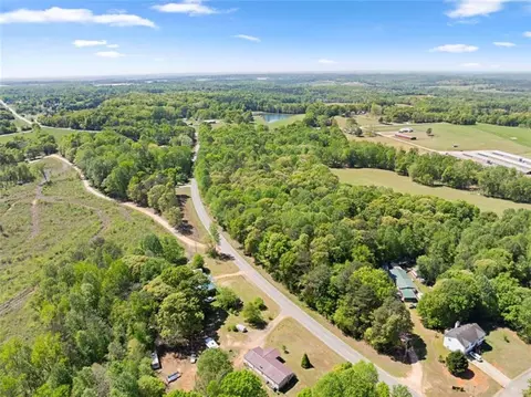 View/Area - 4346 Woods Bridge Rd, Commerce, GA 30529 photo 12 of 13