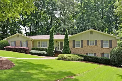 4956 Fox Forest Dr, Lilburn, GA 30047